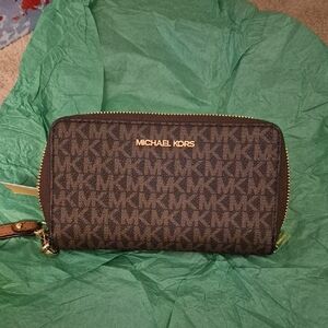 Michael Kors Brown Jet Set Travel Pouch